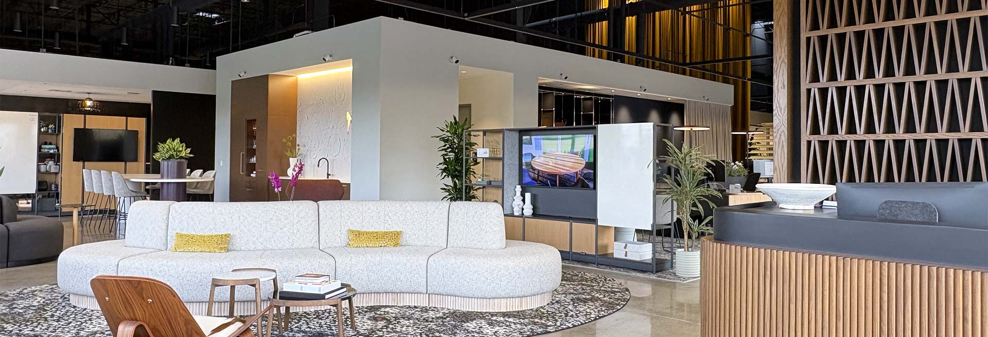 mr houston showroom banner 1026